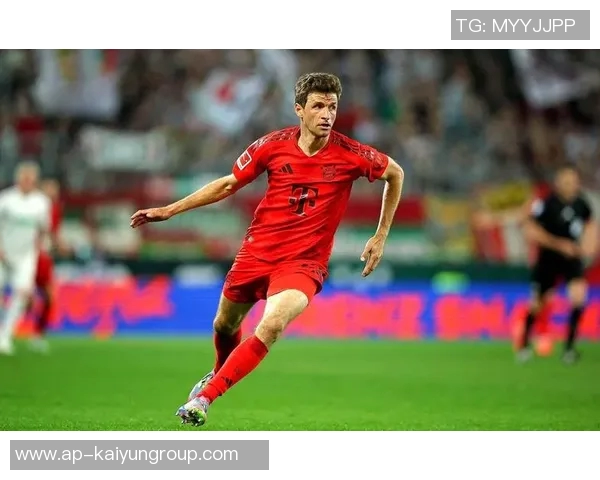 胡梅尔斯与穆勒重聚羊头牌锦标赛合影引发球迷热议 胡梅尔斯与穆勒重聚羊头牌锦标赛合影引发球迷热议